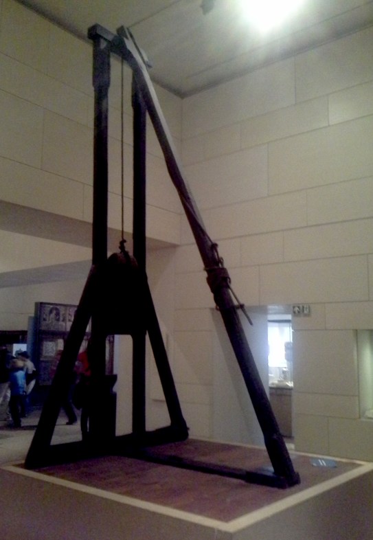 2013-08-01guillotine