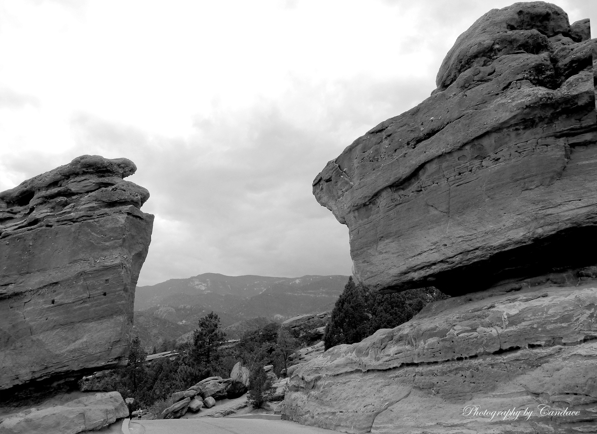 2015-balancingrock-gardenofthegods-blkwhite2000