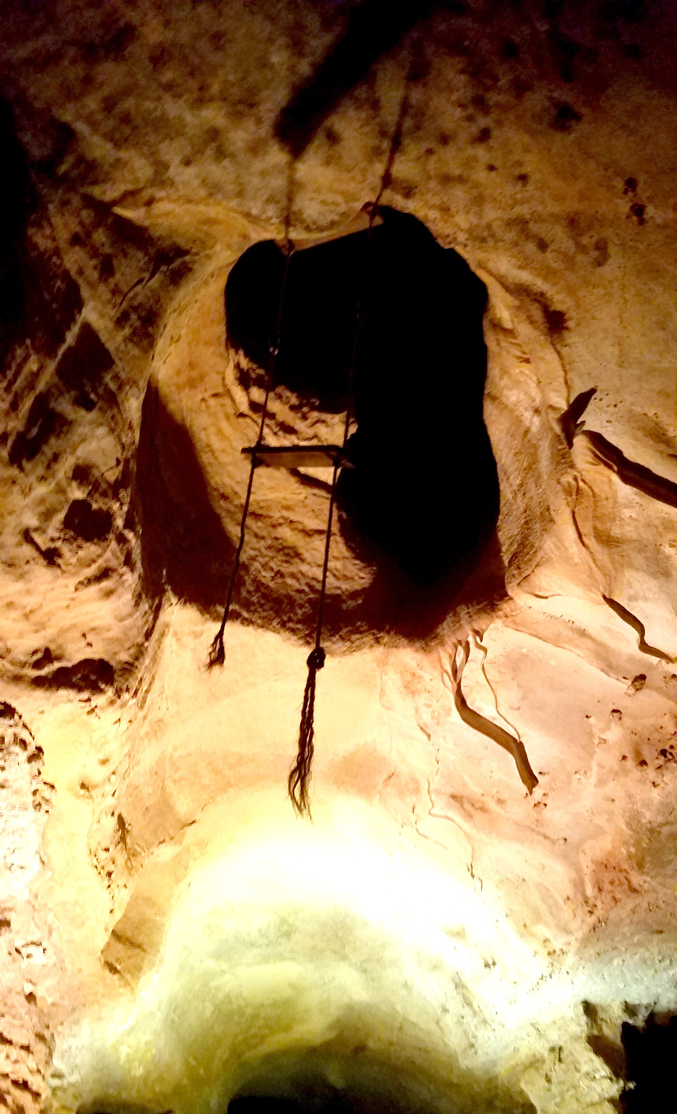 20161119_132411caveofthewinds