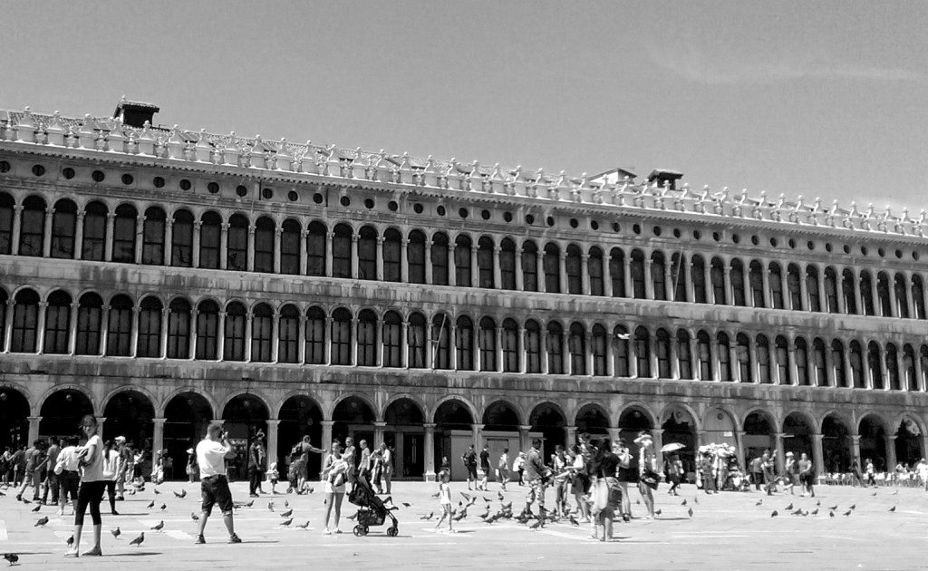 Cee’s Black & White Photo Challenge: Any Geometric&nbsp;Shape