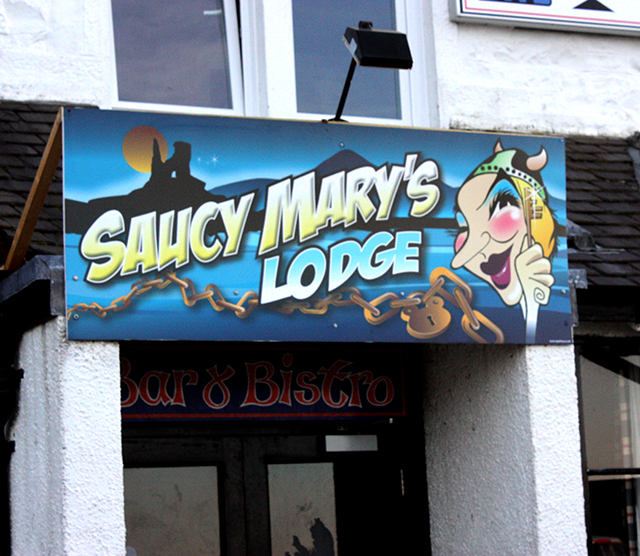 20090403_saucymarys640