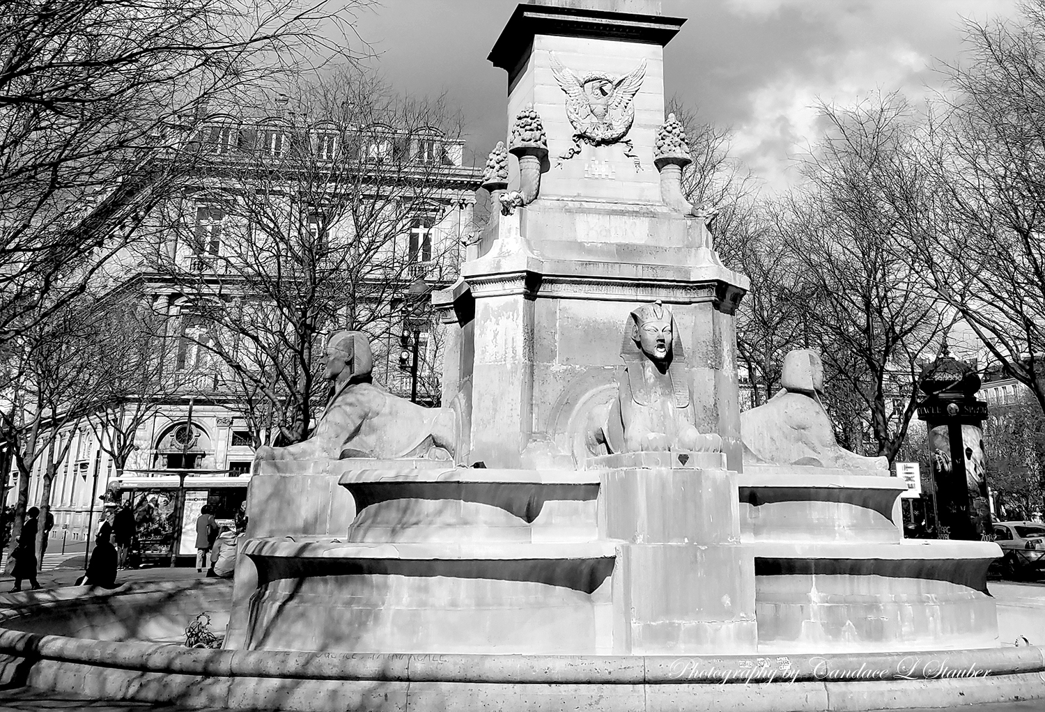 monochrome-paris-2-20160407-1500
