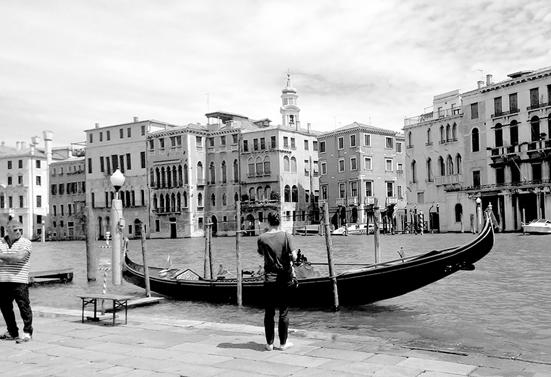 Gondolier Waiting for a Passenger in&nbsp;Venice