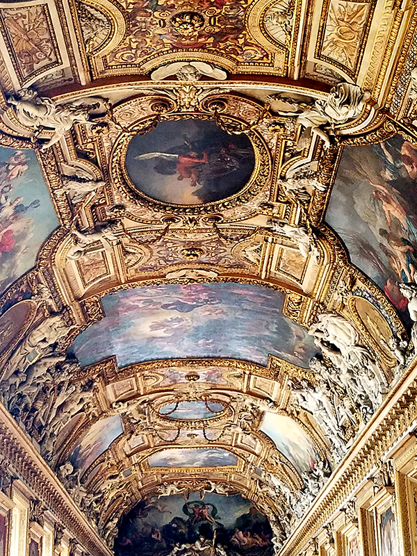Louvre-800