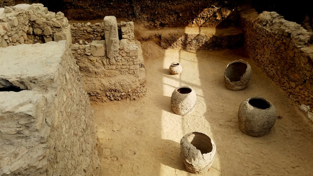 Tuesday Photo Challenge –&nbsp;Signs