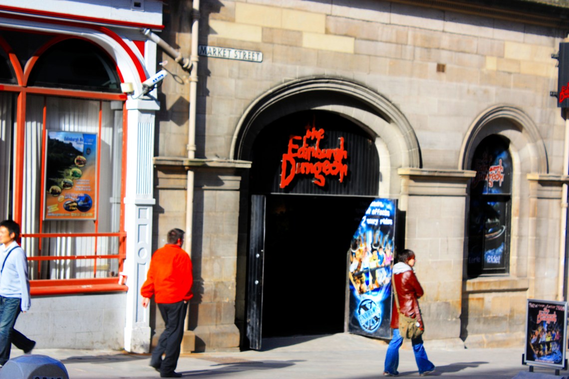 EDinburghDungeonDoor20090331_59_