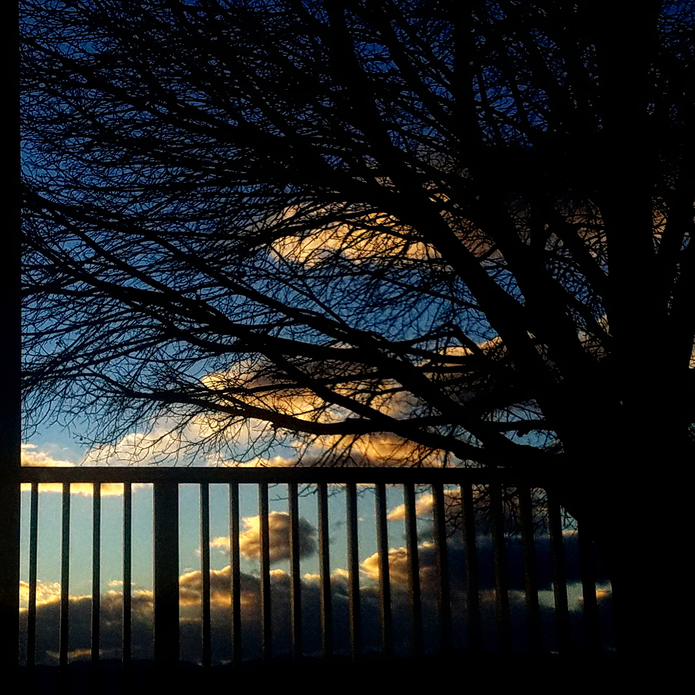 00-DecSkies-20171222_162844_39226787591_B