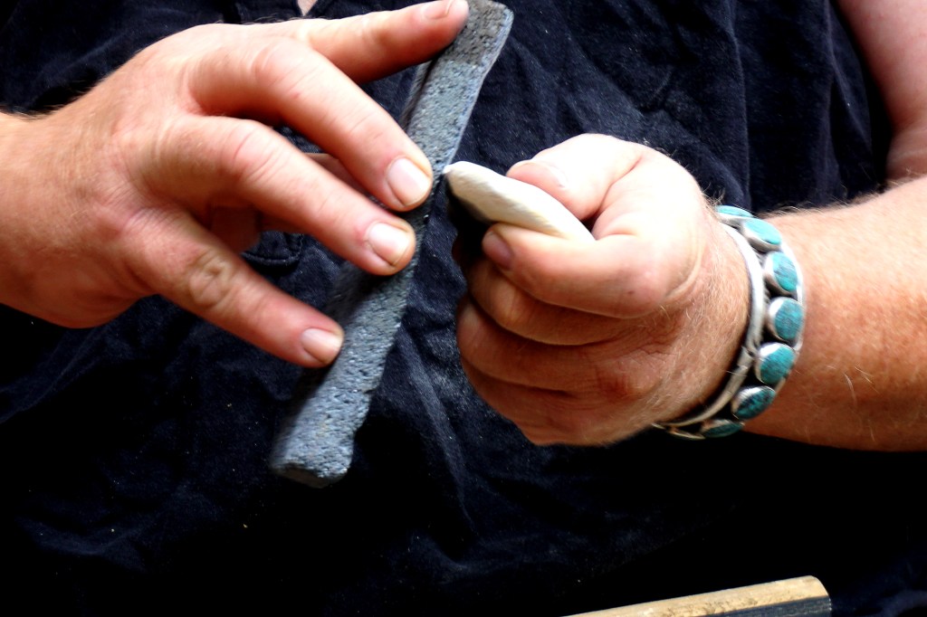 Daily Prompts |&nbsp;Carve