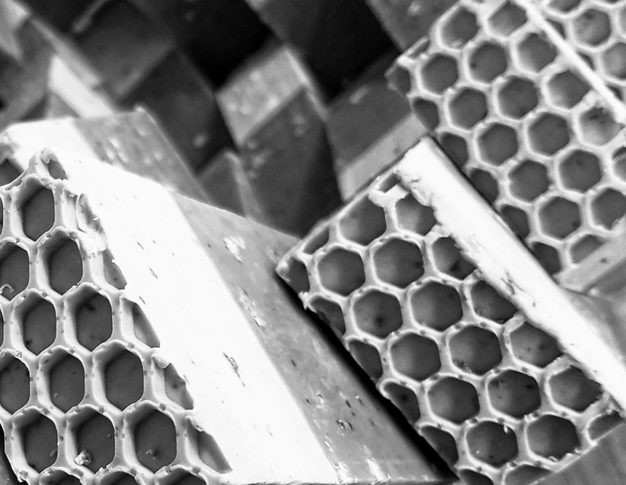 honey-soap-20180126_163950_39884748032_A900