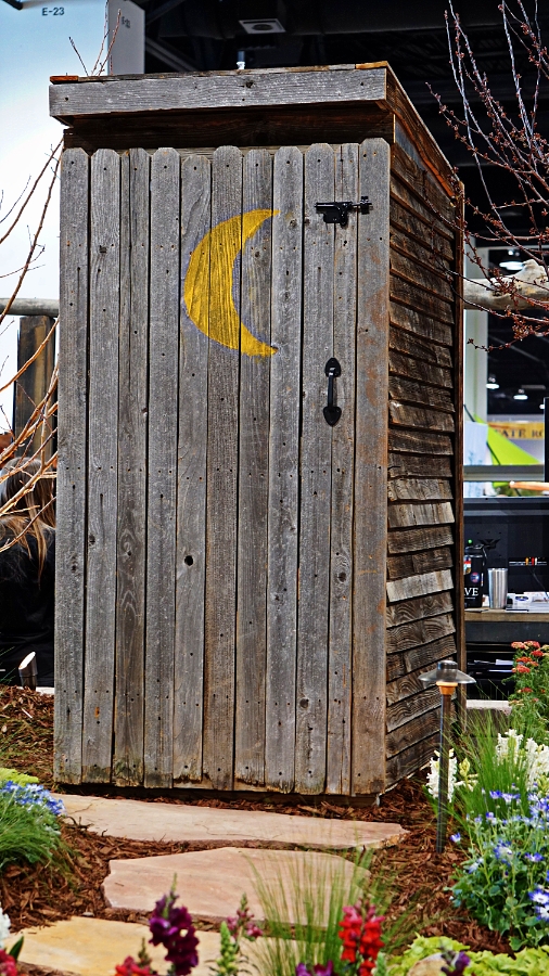 00-900-outhouse-DSC04660_pe