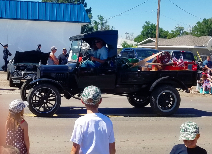 00-oldcranktruck-20170704_104653_A900