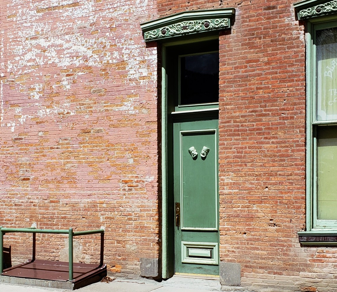 00-TheaterDoors-Creede-20180411_135622_AA