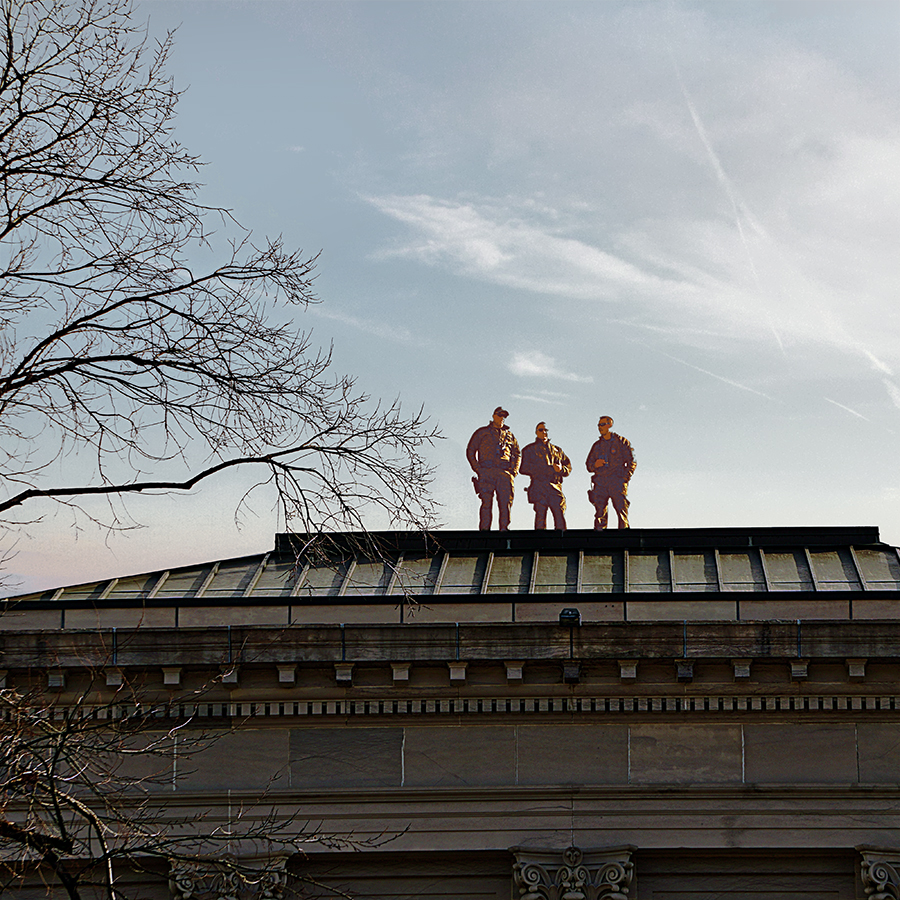 00-WomensMarchGuardianontheroof-DSC04062_6000Asq900